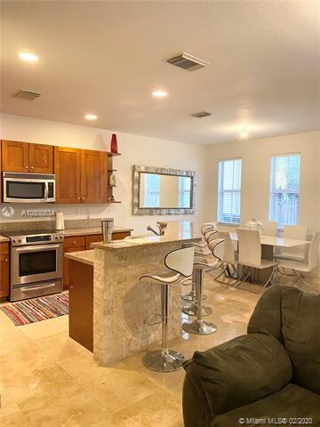 10776 NW 74th Ln, Doral, FL 33178 - photo 5