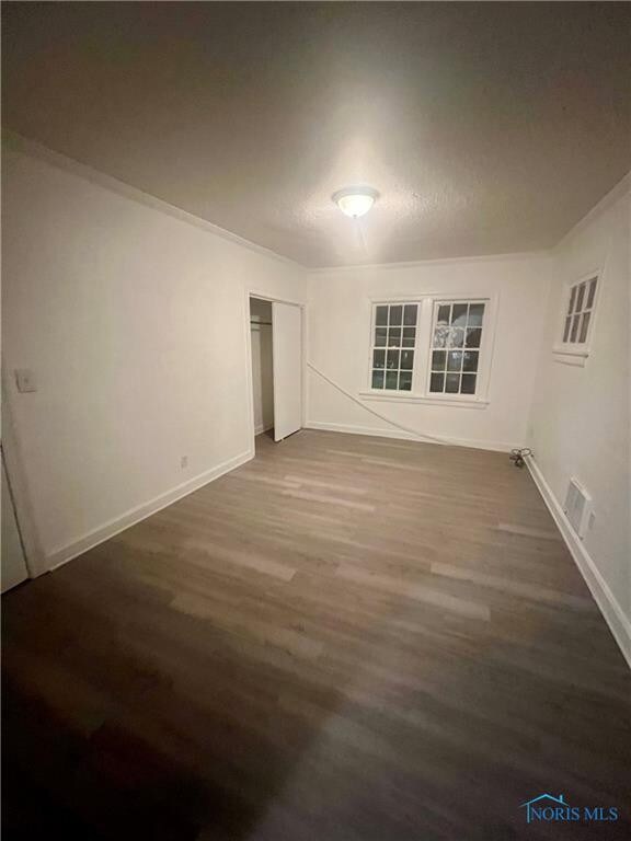 3951 Hazelhurst Ave, Toledo, OH 43612 - photo 4