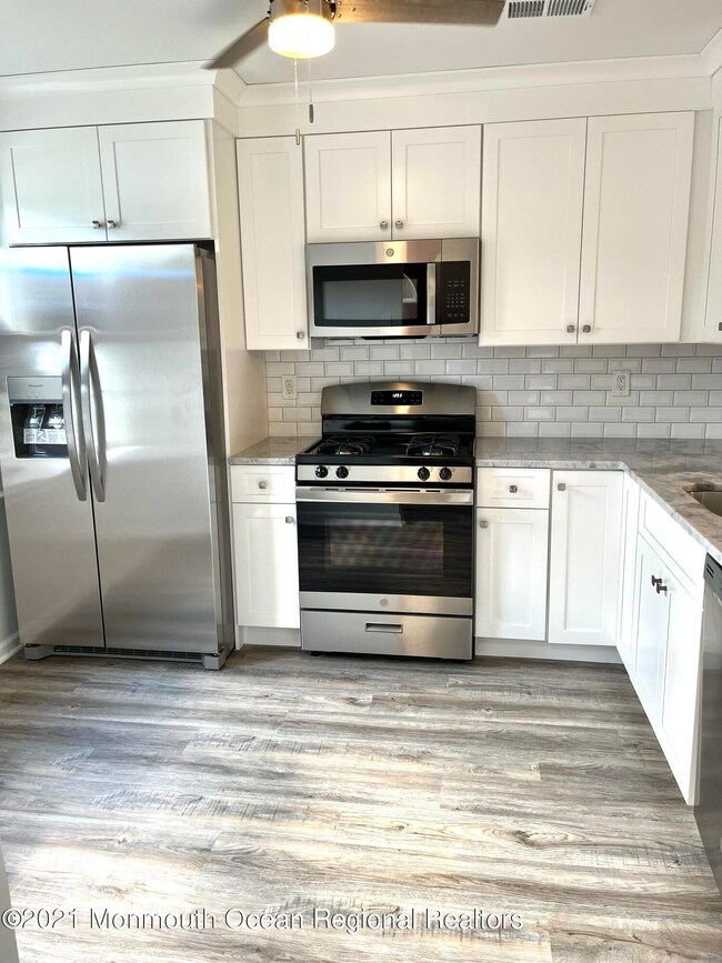 125 Sandpiper Ln unit 125, Bayville, NJ 08721 - photo 4