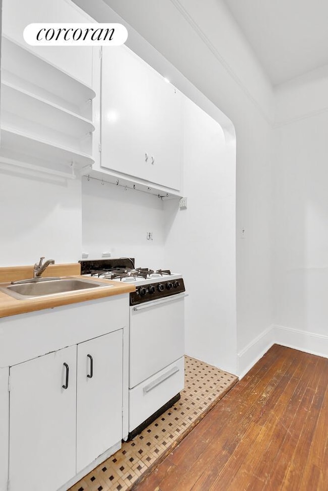 615 W 113th St unit 2, New York, NY 10025 - photo 2