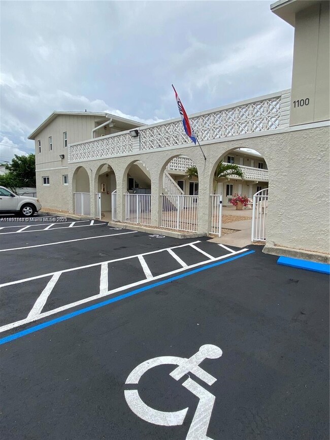 1100 SW 36th Ct unit 10, Miami, FL 33135 - photo 7