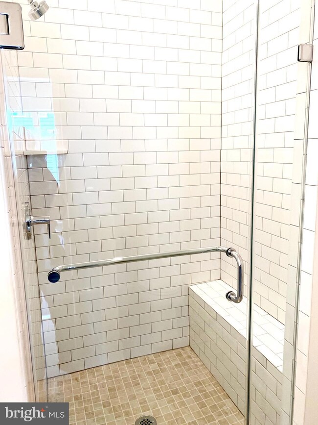 11238 Bunsen St, Reston, VA 20190 - photo 7