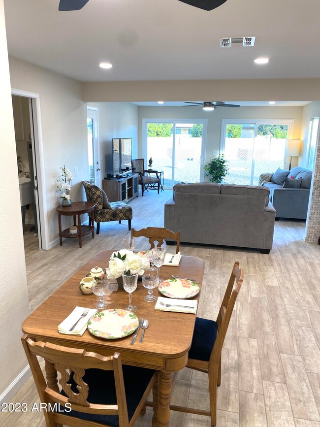 9818 W Wrangler Dr, Sun City, AZ 85373 - photo 7