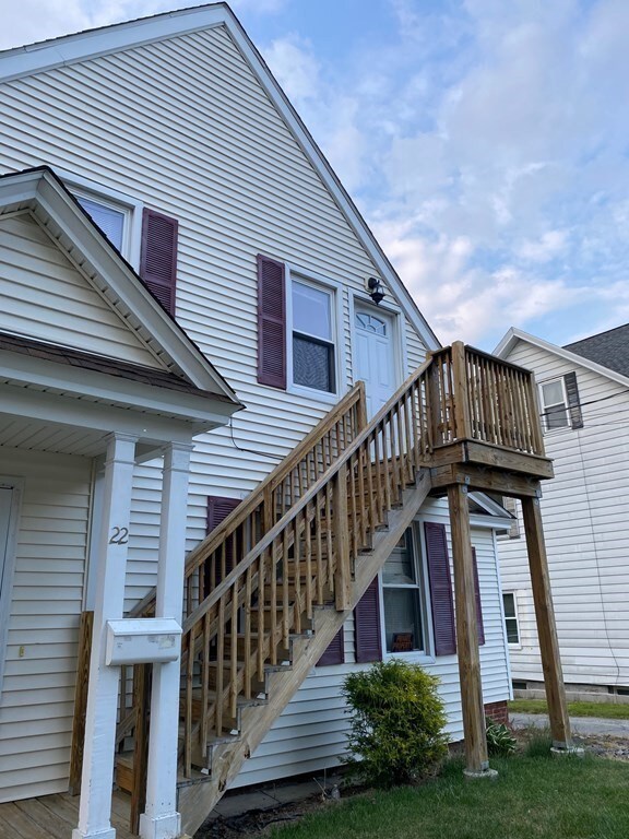 22 Tatman St unit 2, Worcester, MA 01607 - photo 2