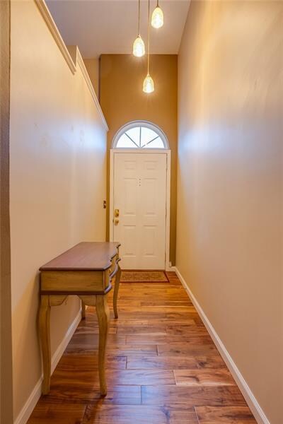 Nice sized foyer with updated lighting and enginee
