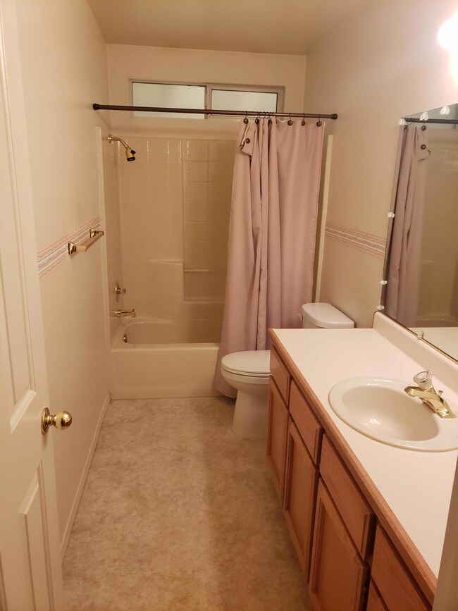 2814 Tropicana Ct, Redding, CA 96003 - photo 7