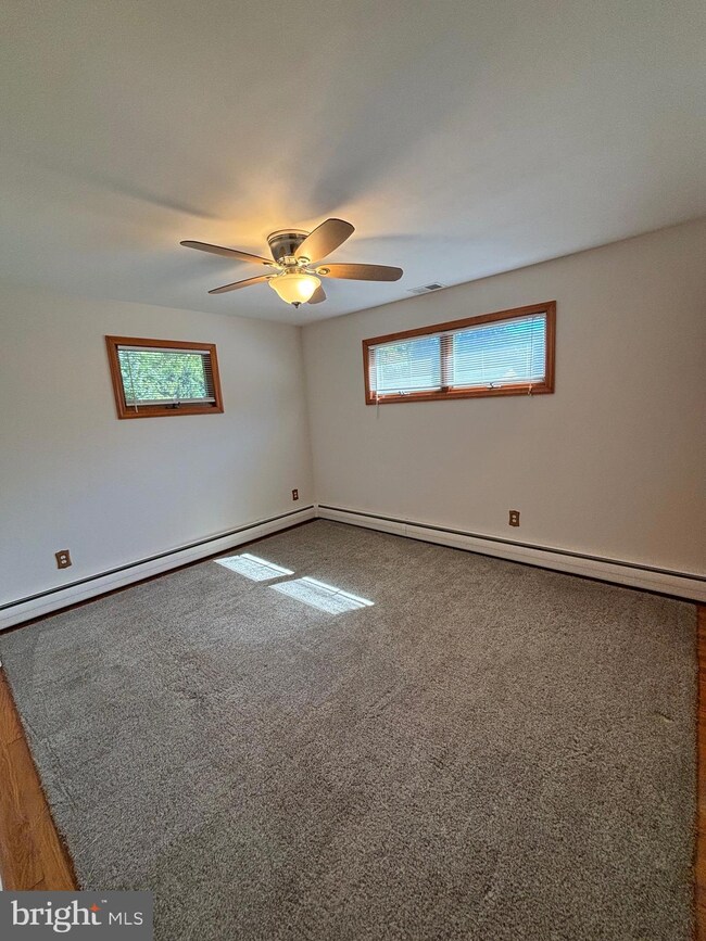 141 Klee Mill Rd, Sykesville, MD 21784 - photo 5