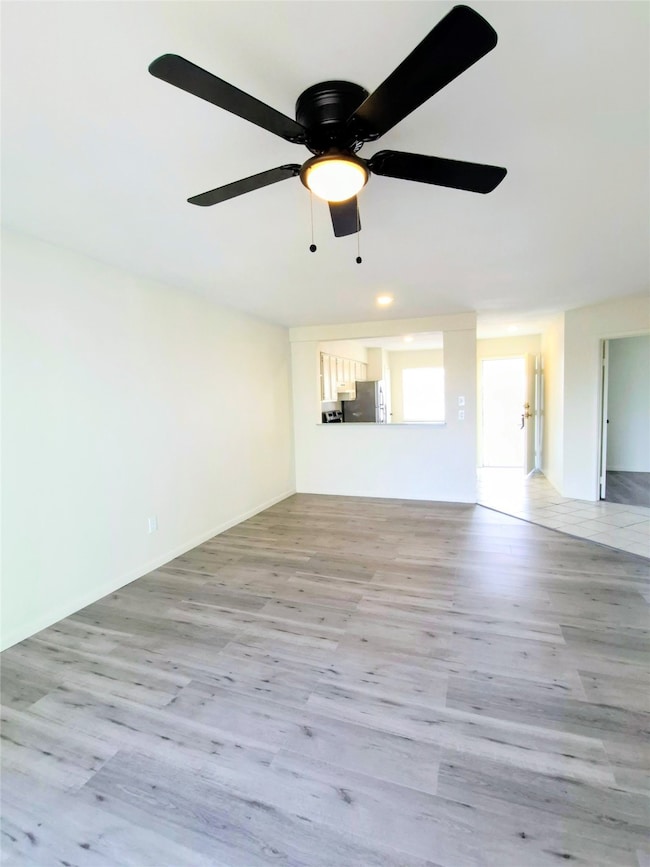 500 Tiki Dr unit 107B, Galveston, TX 77554 - photo 3