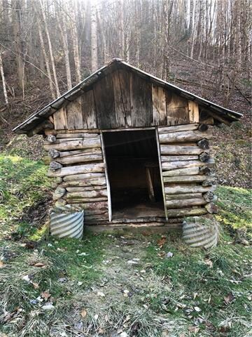 190 Charity Ln, Burnsville, NC 28714 - photo 2