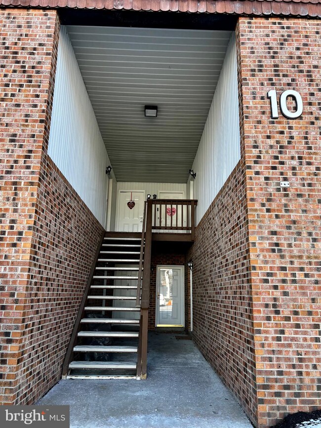 108 Claire Ct unit 8, Blackwood, NJ 08012 - photo 3