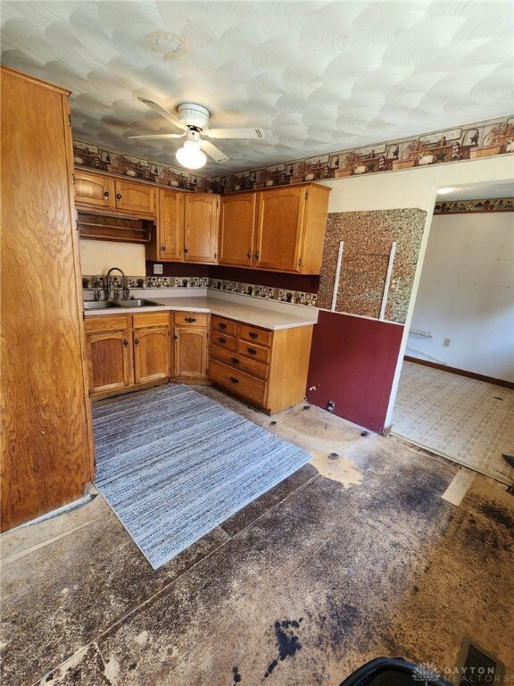 Kitchen - side 1 (#1)