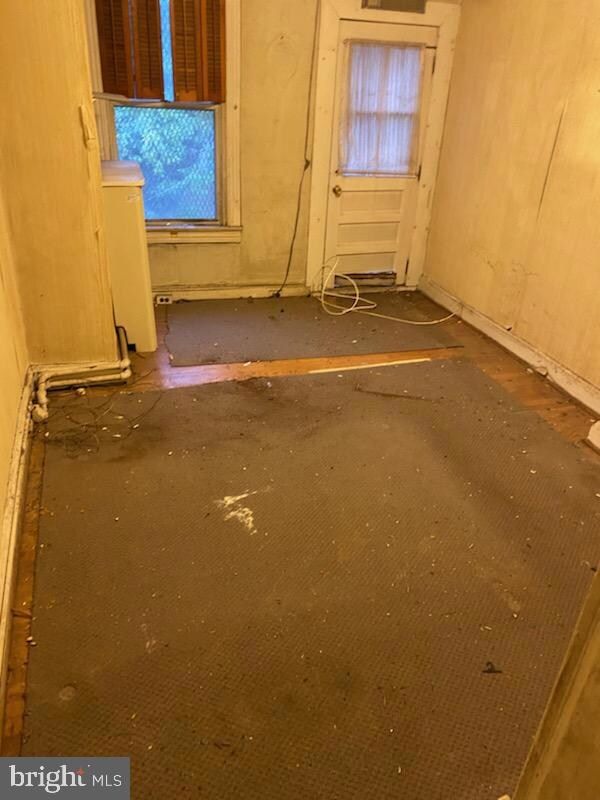 1813 N Mount St, Baltimore, MD 21217 - photo 7