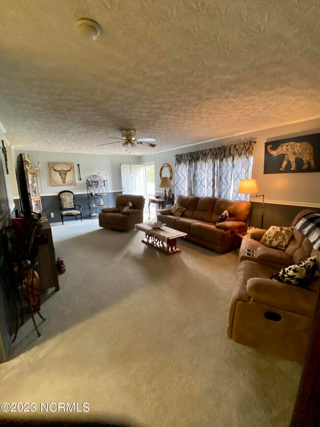 606BBFE5-B0B2-49FA-9311-E61C2D390881