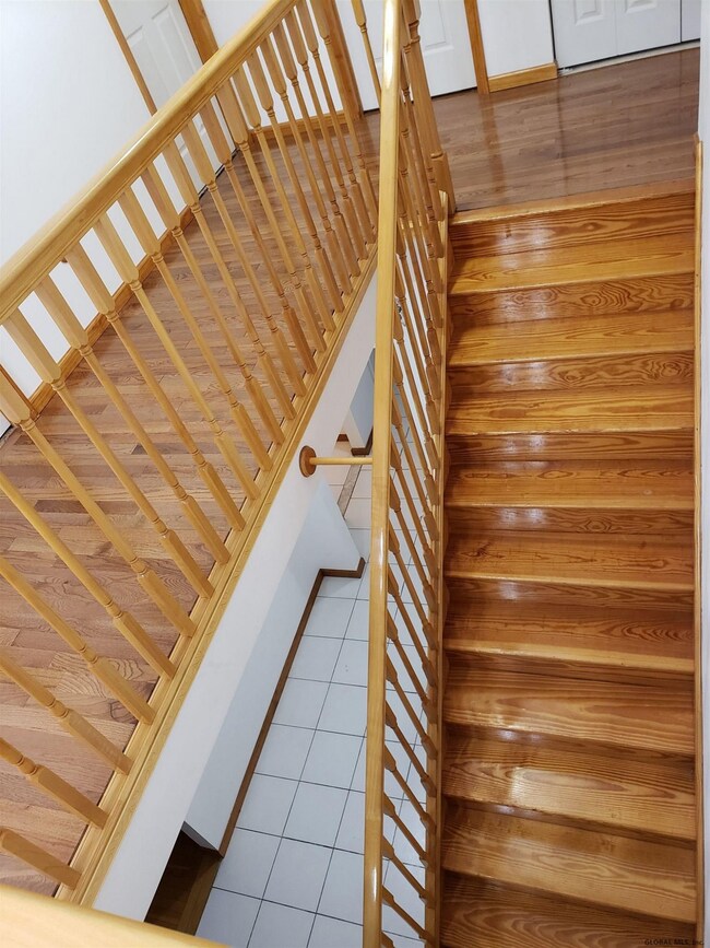 1002 Shannon Blvd, Schenectady, NY 12309 - photo 3