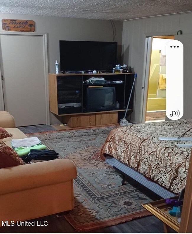 72 T J Verdell St, Macon, MS 39341 - photo 5