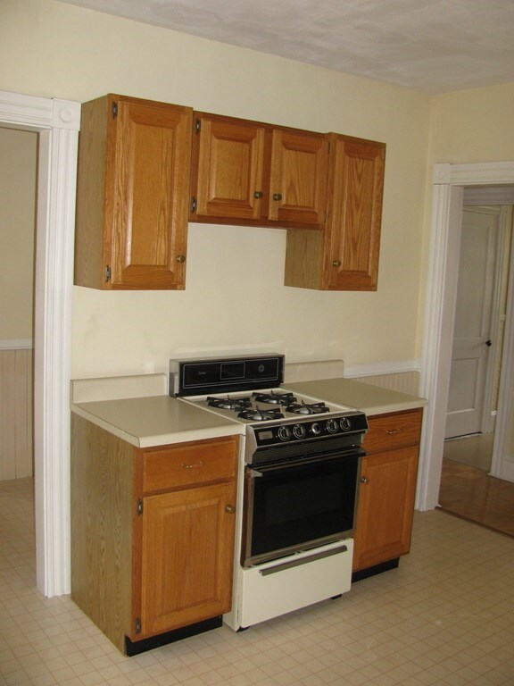 8 Westland Rd unit 2, Watertown, MA 02472 - photo 6