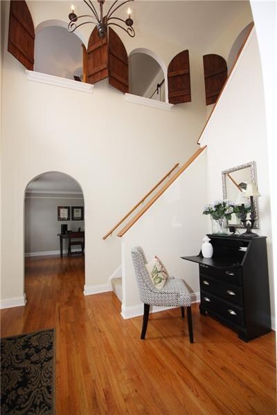 Welcome! 2 story Foyer with Plantation Shutters