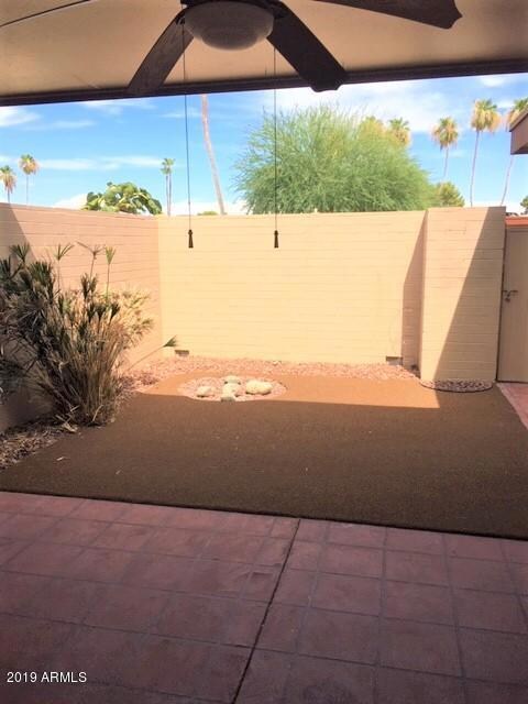 10885 W Buccaneer Dr unit 17J, Sun City, AZ 85351 - photo 5