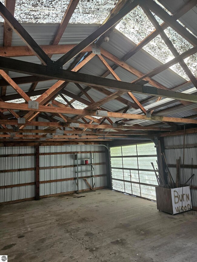 405 E Main St, Hale, MI 48739 - photo 4