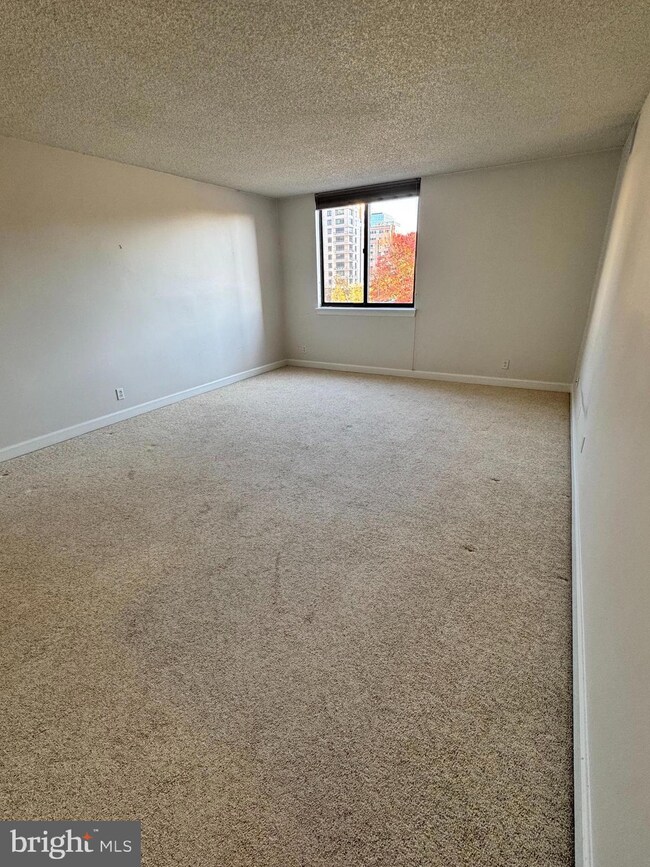 Tower Villas unit 104, Arlington, VA 22203 - photo 4