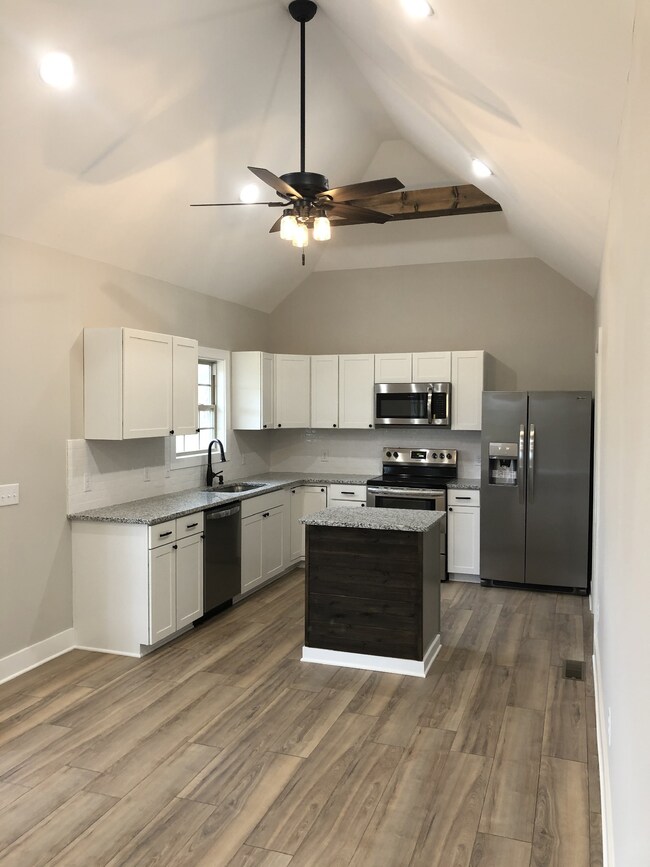 113 Mesa Dr, Portland, TN 37148 - photo 3