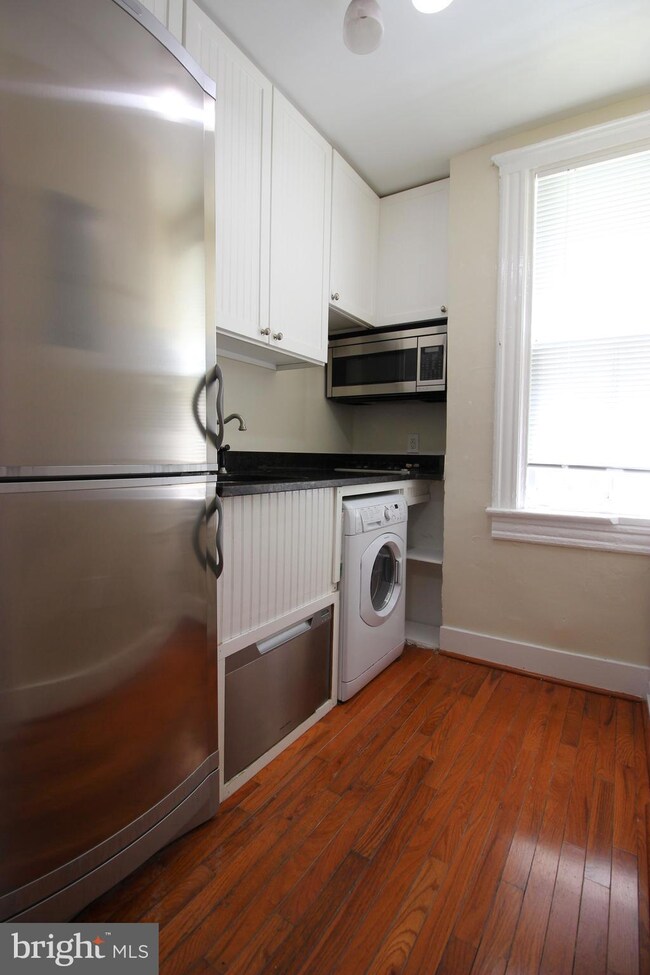 3237 N St NW unit 15, Washington, DC 20007 - photo 5