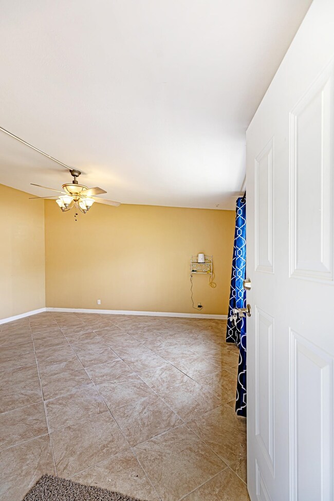 2402 Abbott Ave, Alamogordo, NM 88310 - photo 5