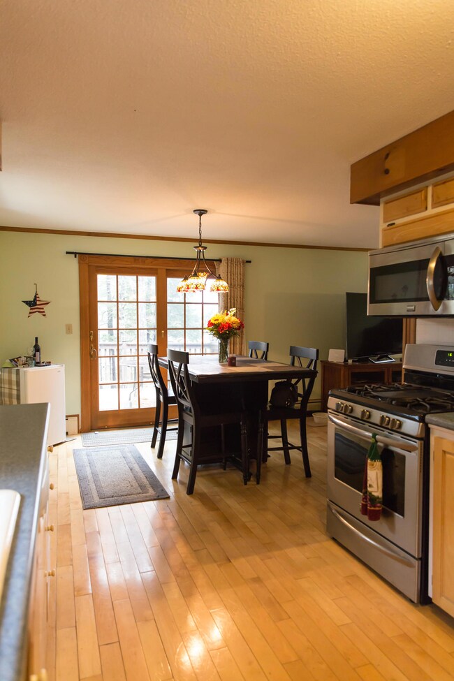 46 Lakeview Dr.Readfield.10.28.19-1