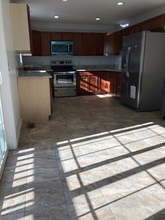 3B Pelham St, Worcester, MA 01609 - photo 5