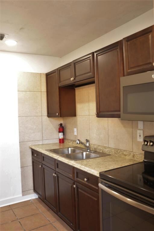 4500 Pinewood Ave unit 4504, West Palm Beach, FL 33407 - photo 6