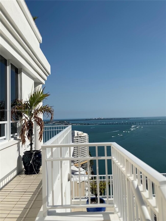 TOP TERRACE