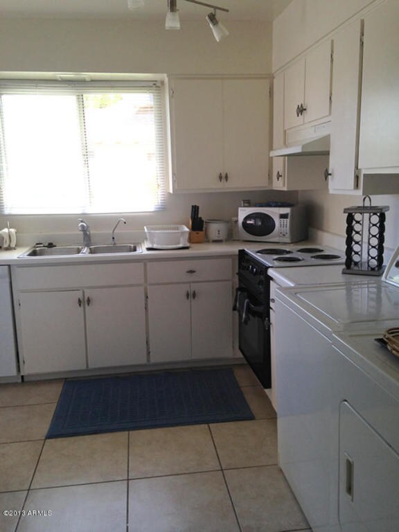 Kitchen 2
