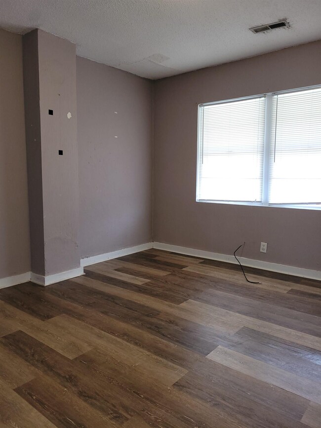 303 10th St SE, Cullman, AL 35055 - photo 6