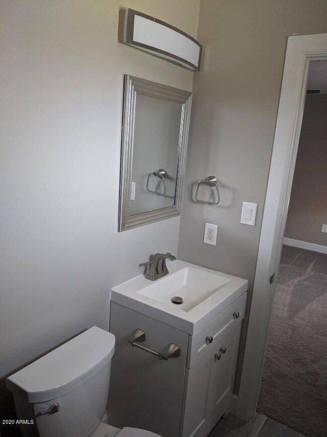 MASTER BATH ROOM