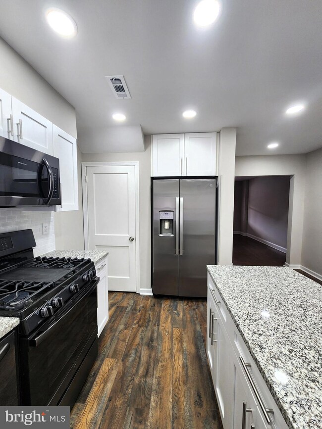 349 Grovethorn Rd, Middle River, MD 21220 - photo 5