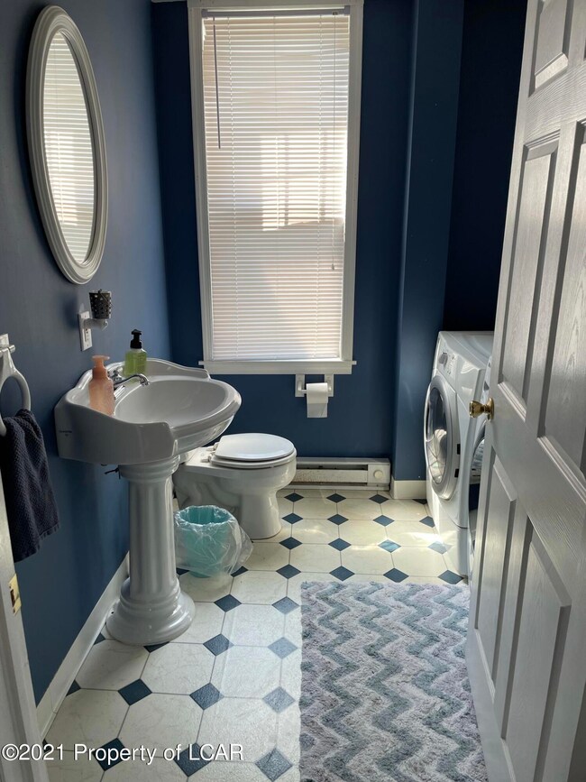 251 Matson Ave, Wilkes Barre, PA 18705 - photo 6