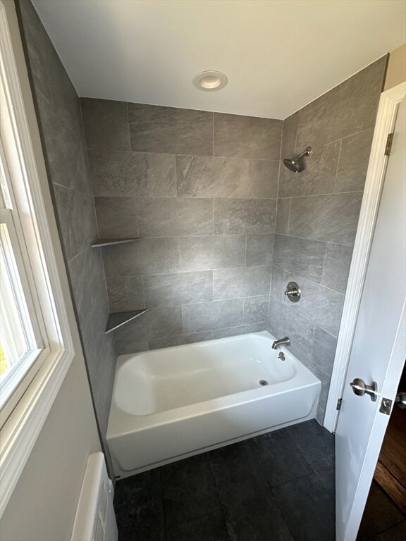 116 Woodbridge Rd, Chicopee, MA 01022 - photo 3