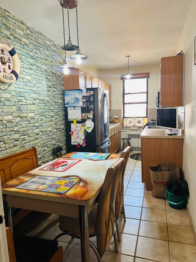 2620 E 13th St unit 4D, Brooklyn, NY 11235 - photo 7