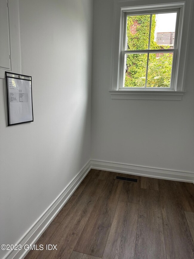 104 Pemberwick Rd, Greenwich, CT 06831 - photo 4