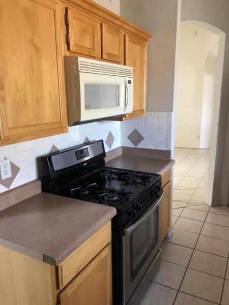 14053 Lago Azul St, Horizon City, TX 79928 - photo 6