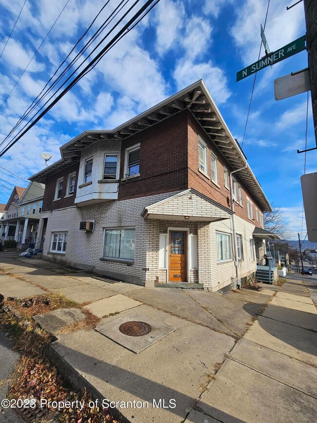 1326 Jackson St, Scranton, PA 18504 - photo 3