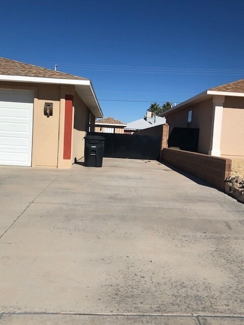 1103 Pajarito Dr, Alamogordo, NM 88310 - photo 2
