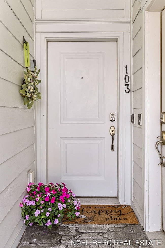 4-web-or-mls-333-cottage-ln-103