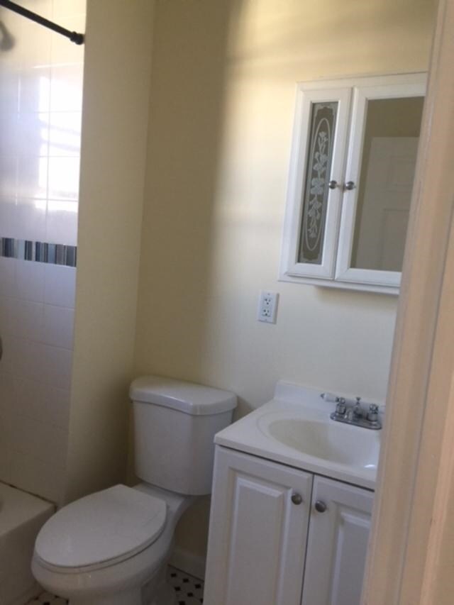 185 Custer Ave unit 2, Newark, NJ 07112 - photo 3