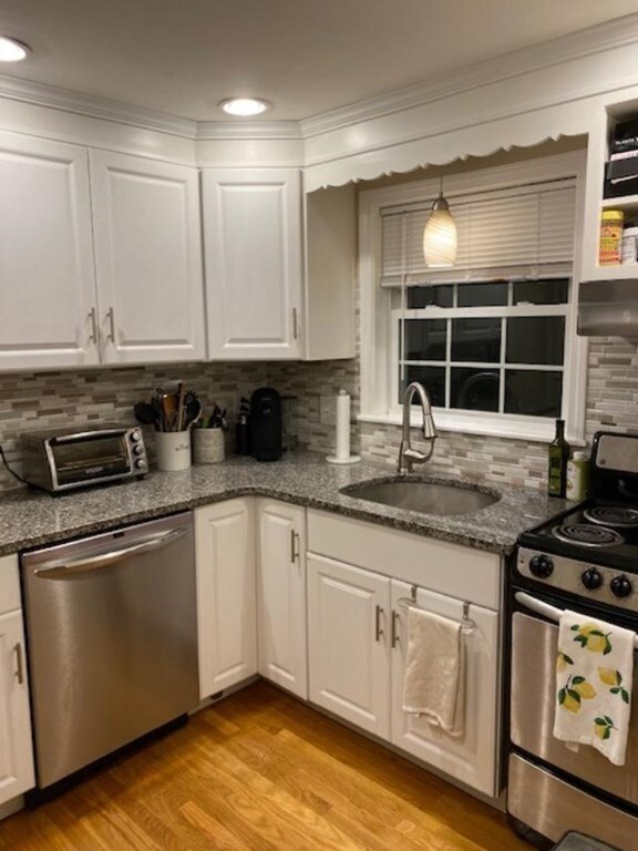 47 Charlesbank Rd unit A, Newton, MA 02458 - photo 4