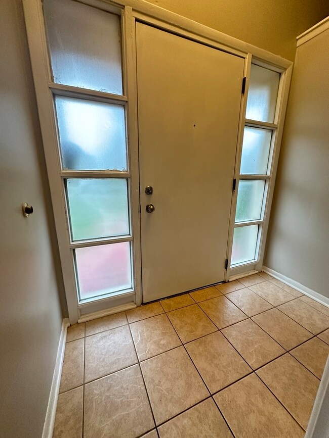 4648 177th St, Country Club Hills, IL 60478 - photo 3