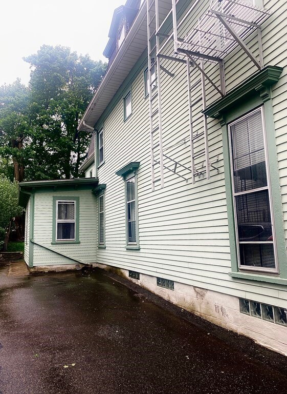 103 Hanover St, Fall River, MA 02720 - photo 4