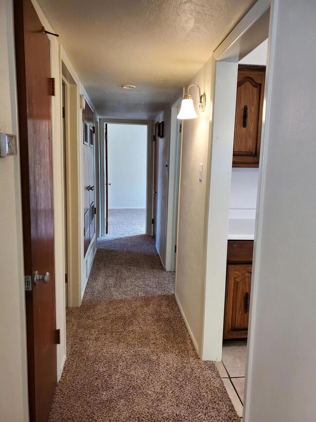 7300 Mojave Dr, El Paso, TX 79915 - photo 3