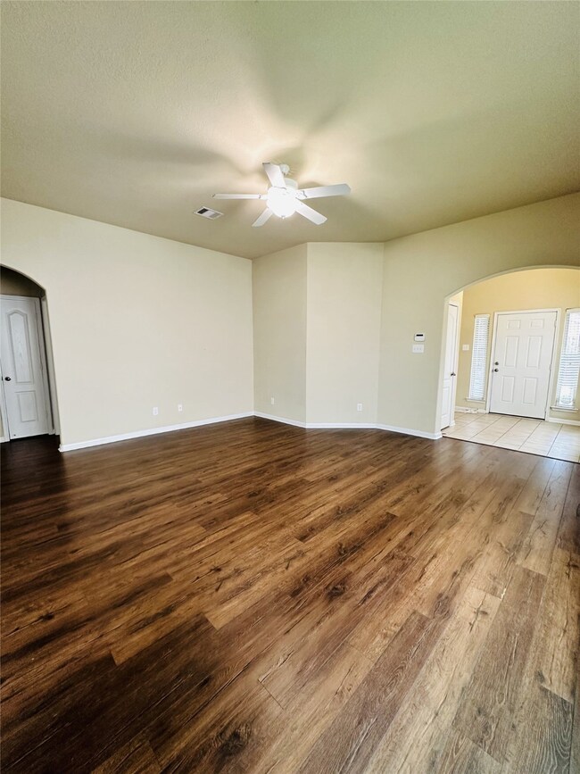 9107 Fuqua Ridge Ln, Houston, TX 77075 - photo 6