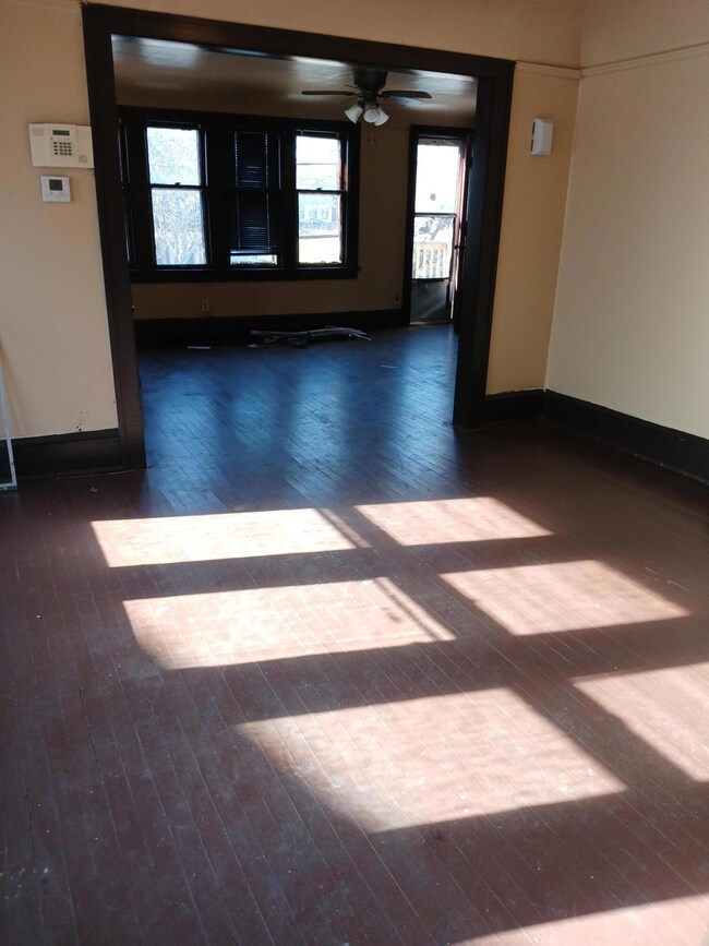 3918 N 24th St unit 3920, Milwaukee, WI 53206 - photo 4